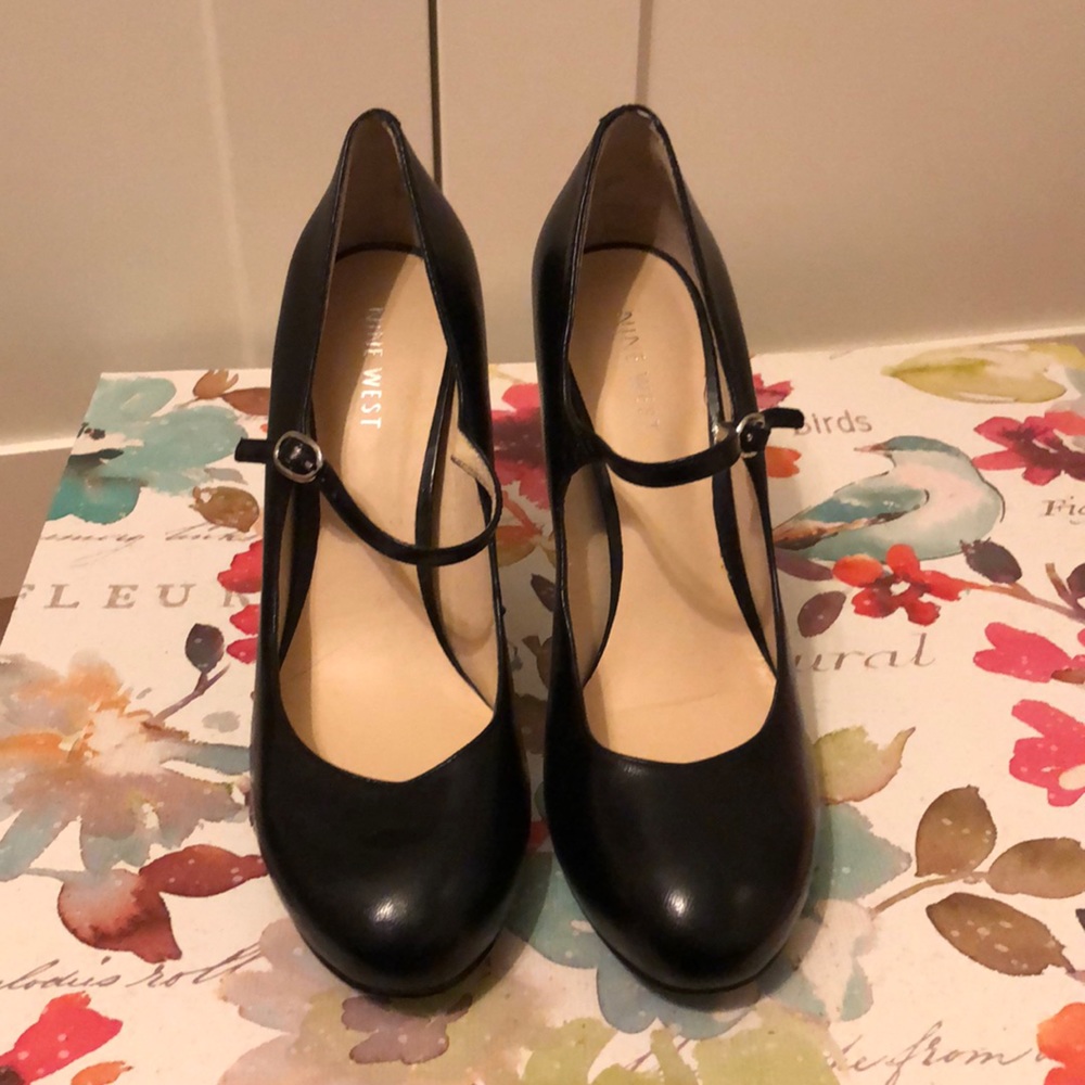 COPY - Black leather Nine West Mary-Janes